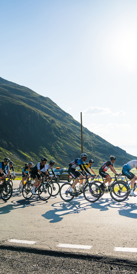 Auf dem Flüelapass. La Svizra - Engadin Radmarathon.