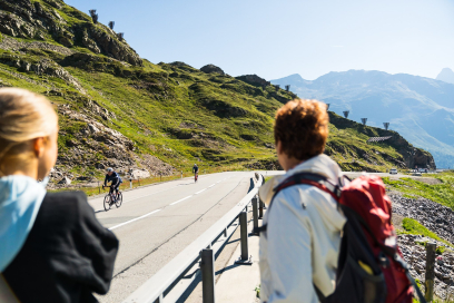 Zuschauer an der Strecke.